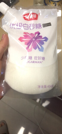 想做出好吃的点心，一定少不了靠谱的原料，这个牌子的砂糖用了很久了，秒杀很多品牌。每次都是京东购买，自营产品物流超级快，绝对不耽误宝宝的口粮！包装很严实没有任何损坏，快递小哥态度也超级好。真正让人足不出户就可以解决一切问题！大爱京东啊！