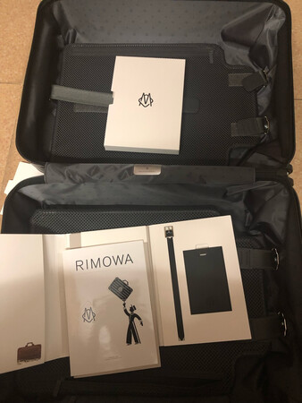 几经辗转终于收到，整体来说送货速度还是相当快的，箱子质量也很好