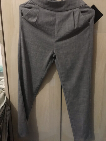 料子舒服，薄薄的很凉爽，还没穿，应该合适吧，喜欢