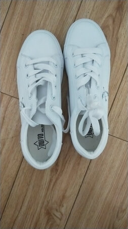 收到了 穿起来很舒服 大小刚好
