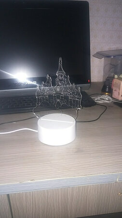 灯光效果：灯光效果挺柔和的，也没晃眼睛的感觉
外观款式：款式也挺个性的
操作控制：操控也十分方便