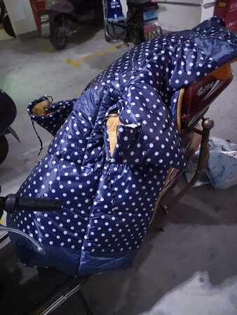 质量很好，很多，保暖效果不错 ，特别喜欢围脖的设计