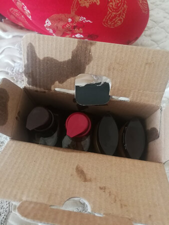 买回来刚打开一看，精油都洒出来了