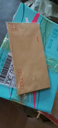 尺寸大小：跟以前写信的信封一样大，买回来没怎么用，质量还是挺好的，一直忘了没来评价，大家可以下单