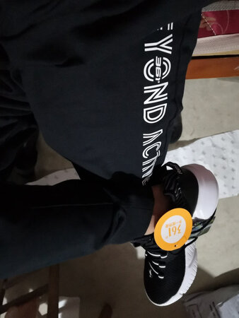 尺码大小：刚好合身
柔软程度：手感舒服
上身效果：很0k
产品材质：纯棉