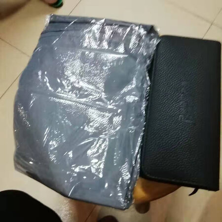 奶奶来我家住了，出门不太方便，所以我们买这些装备，自己给她剪头发