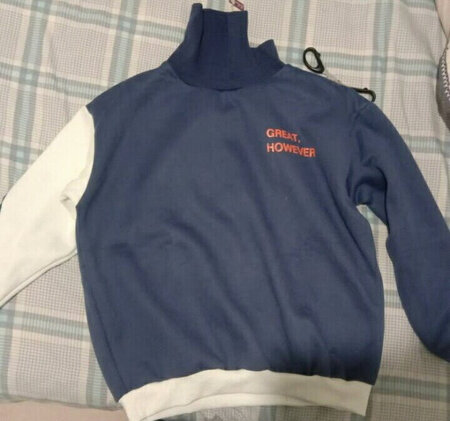 衣服刚刚才收到。  这衣服做工和质量都很好。大小非常合适。穿上去非常好看漂亮，售后服务也很有保障。推荐大家购买。