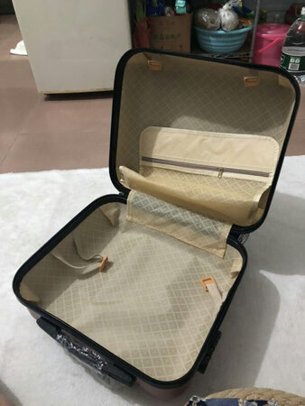 宝贝收到了，大小很合我心意，出差旅游刚刚好，物流挺快的，好评