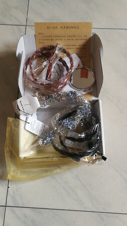 宝贝平安到家，谢谢快递小哥的护送，买了三条，款式挺好，喜欢，谢谢店家赠送的礼物，赞宝贝，赞店家出品，赞五星好评。