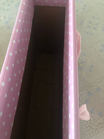 产品挺好，不知道值不值148，但是我挺喜欢?就是提一点建议，包装箱里面要是白色面就更显得更高档了，总体东西很喜欢，很好