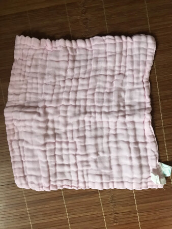 这个小毛巾一直在用，给宝宝洗澡，洗屁股都是不错的选择，而且做活动买比较划算，质量也不错，值得拥有！