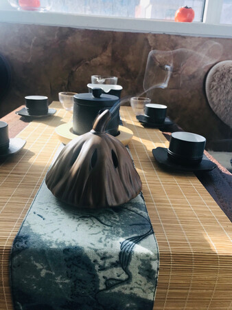 香味淡淡的，很好，喜欢檀香的味道，在用……
