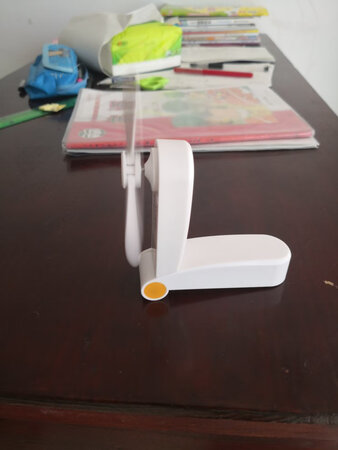 儿子很喜欢，物美廉价，好用。