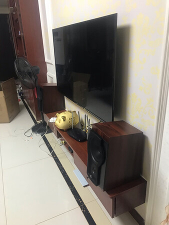 惠威音响已经收到，经过几个朋友的介绍决心退了哈曼卡顿买了RM6听了一下午真的不赖。