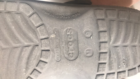 穿了几天评价下。做活动时候买的。活动时的价格还是可以的。但是挺郁闷的是我买的时候的价格还没等我收到呢就掉下来了。掉的少也就算了，掉的多必须得折腾下。不是京东自营的就是麻烦，赔个邮费才能通过退货再下单买的方式把价格补了。还好没拆吊牌什么的。以后这种可以7日退换货的东西还是多等等再拆，看看价格折腾还来得及。