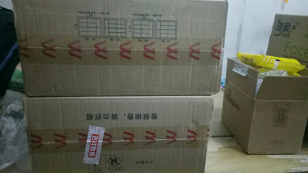 第一次买欧莱雅的口红，之前看朋友用过这个颜色，觉得很好看。这次凑单就入手了。