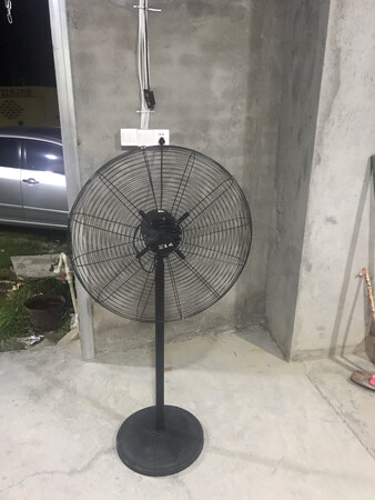 装好后感觉是不错，就是风向的设置上很不方便，摇头不摇头要螺丝装其他地方设置，每次这么做要小心螺丝不小心掉了，就麻烦了