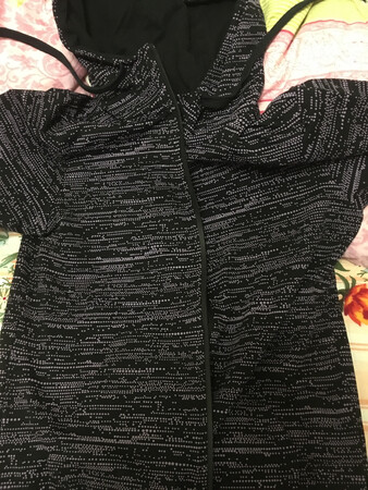 可以，老妈穿了合适的衣服，面料柔软好