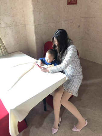非常好，颜色好看，质量厚度都不错，