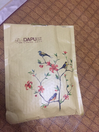 外包装好高大上啊！！刚送到时还以为是买的啥吃的呢！！质量也不错！！