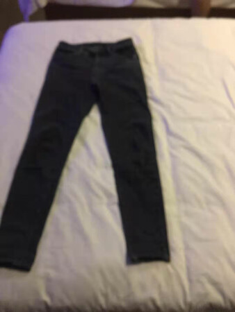 质量感觉很好，非常显瘦，也很舒适，客服态度也很好