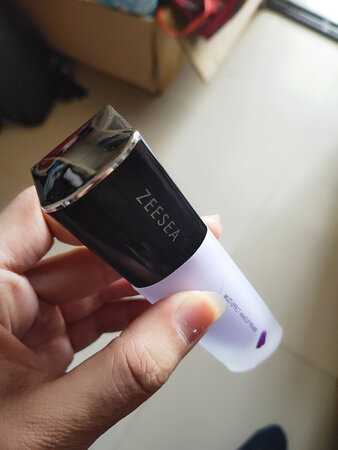 包装很好看，低调奢华有内涵，不知上妆效果怎么样