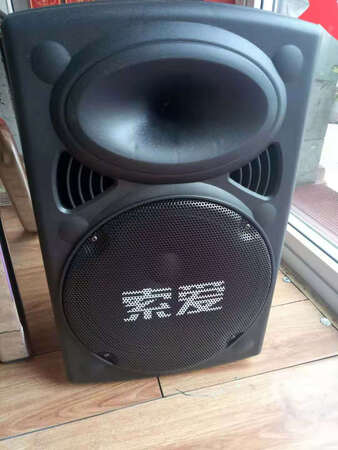 音质真的是不错，用起来声音也非常清晰，低音效果听歌带劲，外观也很好看，个人很喜欢，重要的是价格很实惠，很满意的一次网购