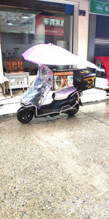 非常满意，下雨裤子不会打湿了