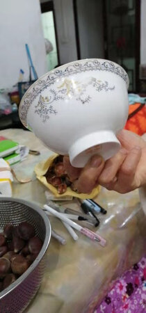 质量很好，花色很漂亮，款式也好看，客服态度很好，还会回购，好评