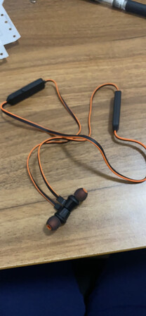 自己级别较低 说不出哪好哪不好 听着挺好