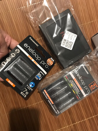 日产正品，发货神速，充电很快，非常满意！