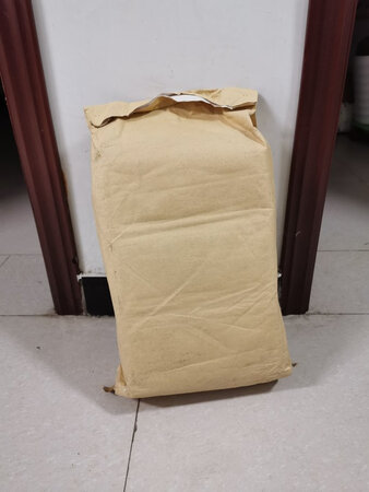 还行吧！从远处看，还是挺逼真的！嗯，自己最好再修饰修饰，弄个造型！
