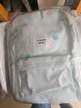每个女孩子喜欢的颜色，这个颜色挺漂亮的，喜欢也优惠，值得购买，好评