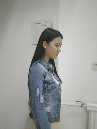 收到就打开试了一下颜色很漂亮，洗了没有掉色的情况，配裤子裙子都好看，必须赞