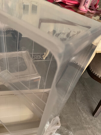 已经退货，拐角处损坏，味道很大，塑料有问题。不建议大家购买。