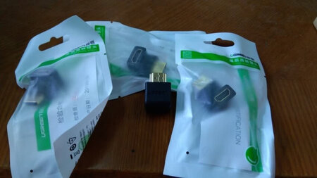 单位的电视贴墙太近，用坏好多转接线，所以专门买一个转接头可以很好保护转接线