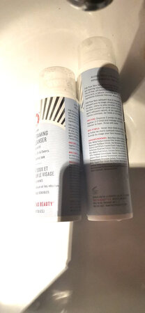 这款是会无限回购的，一直放在购物车，啥时候有活动啥时候买，我喜欢用，就连我儿子也喜欢用这款洗面奶洗脸，温和不刺激，洗的超级干净，值得入手试试，推荐推荐