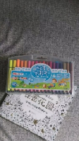 本来给孩子买12色的，孩子说颜色太少，画画不不能体现画画更精彩，这次帮女儿买了36色的，当生日礼物送女儿了，孩子开心的不得了，说妈妈最爱她了！说她以后会更好的画画！
