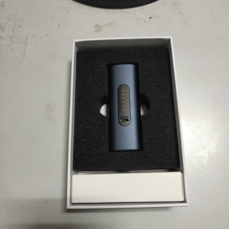 我是看到美女买家，就毫不犹豫下单的，音质的话我也不懂，收纳盒倒是做的挺漂亮的。
