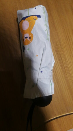 颜色好看，包装结实，真的特别小巧，放包里特别合适，非常喜欢