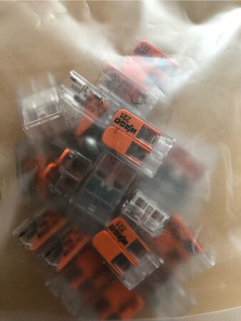 很好的电线接头，联接方便，使用安全。