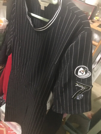 试穿了一下很合身~显瘦