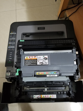 打印机是兄弟2240D，安装简单，测试页显示单面可打2710页，双面1776页。