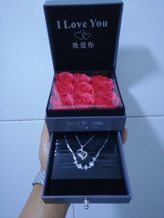 东西不错，客服服务好，物流很快