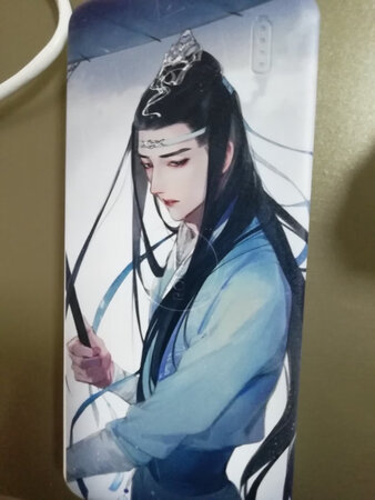 美死了！！！客服小姐姐也超级好，快递也很快。罗马仕充电宝质量也不用说！满意满意！图片超清楚