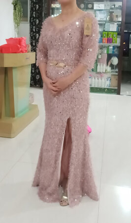 收到了，礼服非常好！档次高…老婆准备赴晚宴