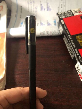 笔质量很好，孩子很喜欢，写得很流畅，