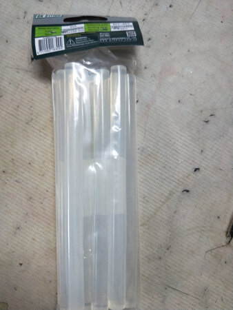 胶棒非常好，粘手工艺品特别方便。