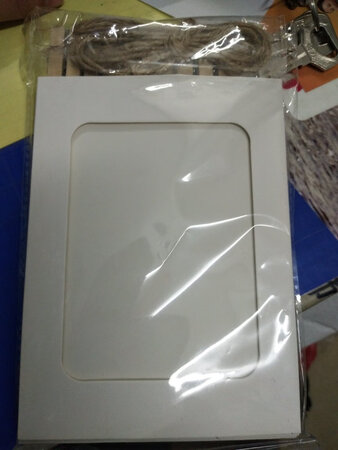 给小朋友做手工制作用的，价格便宜，质量不错！