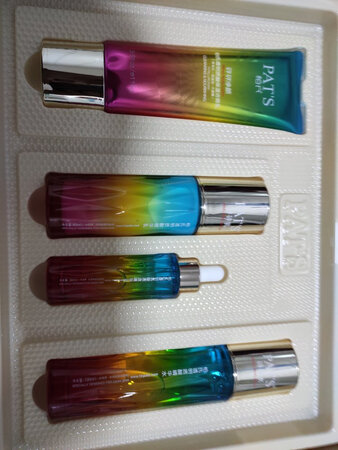 吸收还不错，成套使用效果事半功倍